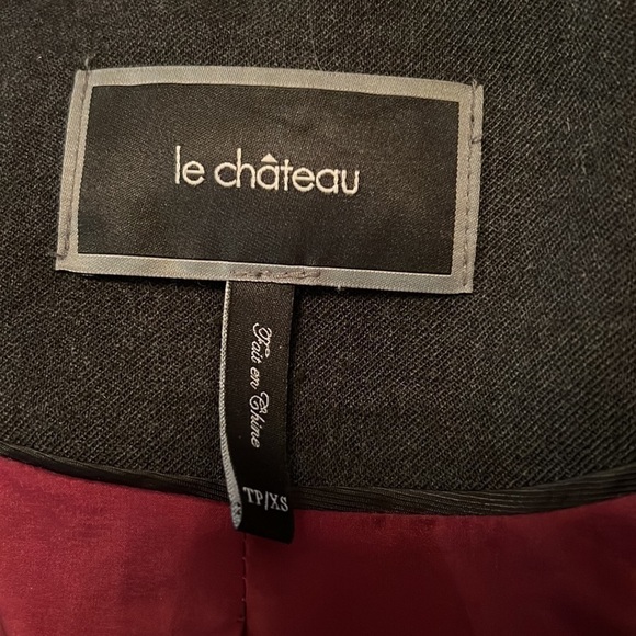 LE CHATEAU | Charcoal Grey One Button Fitted Wool Blazer - Picture 6 of 7